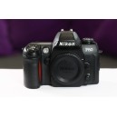 Пленочный зеркальный фотоаппарат Nikon F80 body (бу SN: 2511453CL)